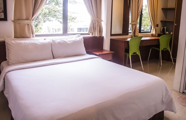 Phòng Superior | Bàn, phòng cách âm, bàn ủi/dụng cụ ủi quần áo 