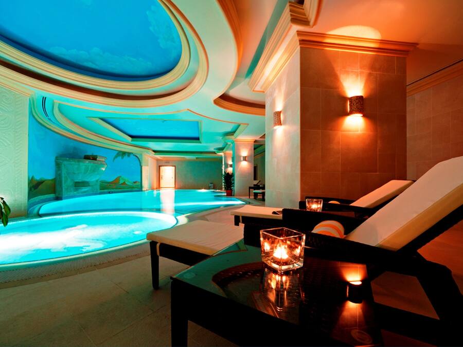 Sauna, hot tub, steam room, hot springs, Turkish bath, body treatments