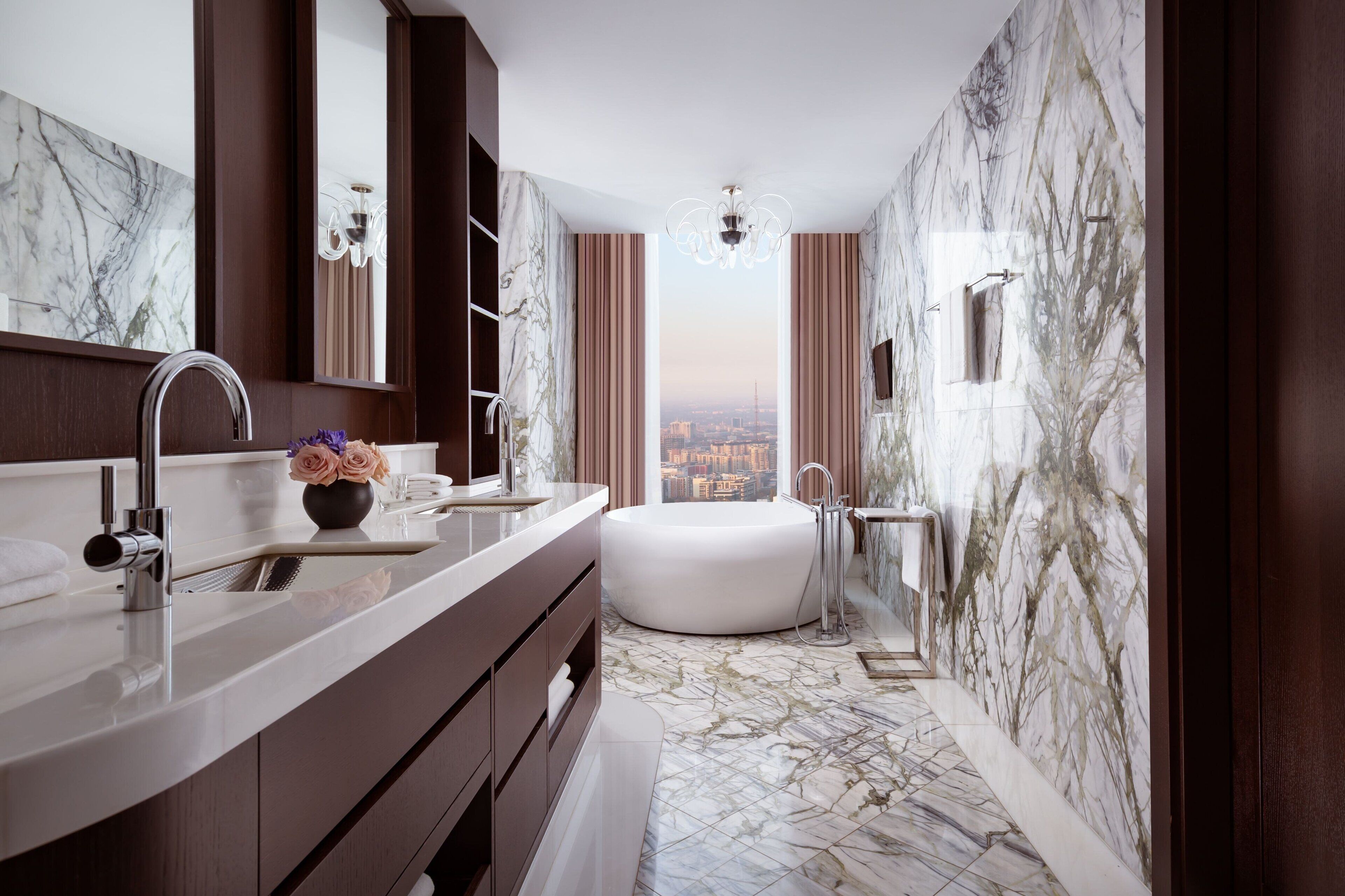 grand suite, 1 bedroom, non smoking | bathroom | separate bathtub and shower, designer toiletries, hair dryer, bathrobes
