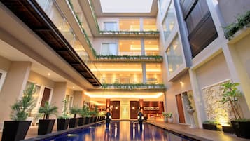 Outdoor pool, pool loungers
