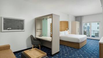 Down duvets, in-room safe, desk, laptop workspace