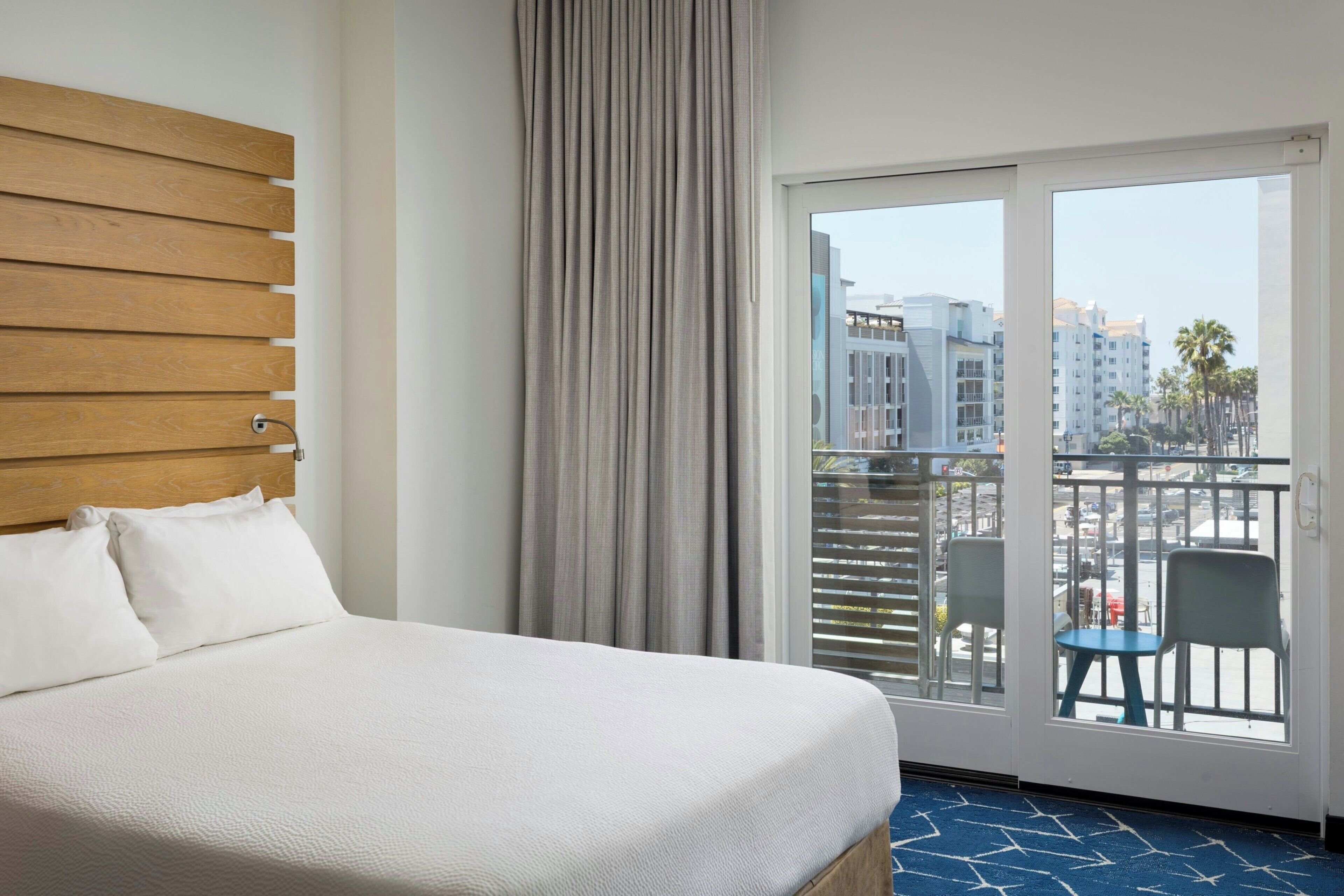 1 bedroom, down duvets, in-room safe, desk