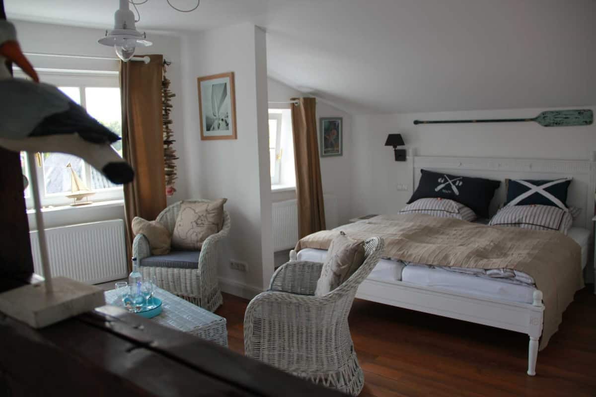 Habitación familiar | Ropa de cama de alta calidad, minibar, cunas gratuitas y camas extra