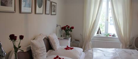 Classic Double Room | Premium bedding, minibar, free cots/infant beds, rollaway beds