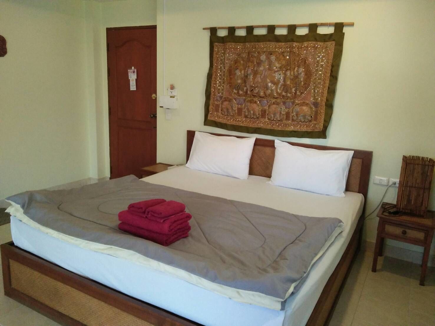 superior room | minibar, in-room safe, desk, blackout curtains