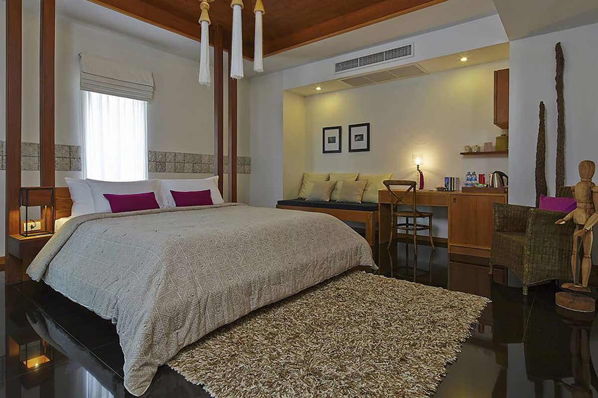 Quarto (In Love Sky) | Frigobar, cofres nos quartos, individualmente decorados