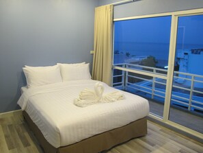 In-room safe, desk, free WiFi, bed sheets - Nantra Huahin (Hua Hin)