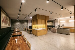 Daily buffet breakfast for a fee - Busan Tourist Hotel (Busan)