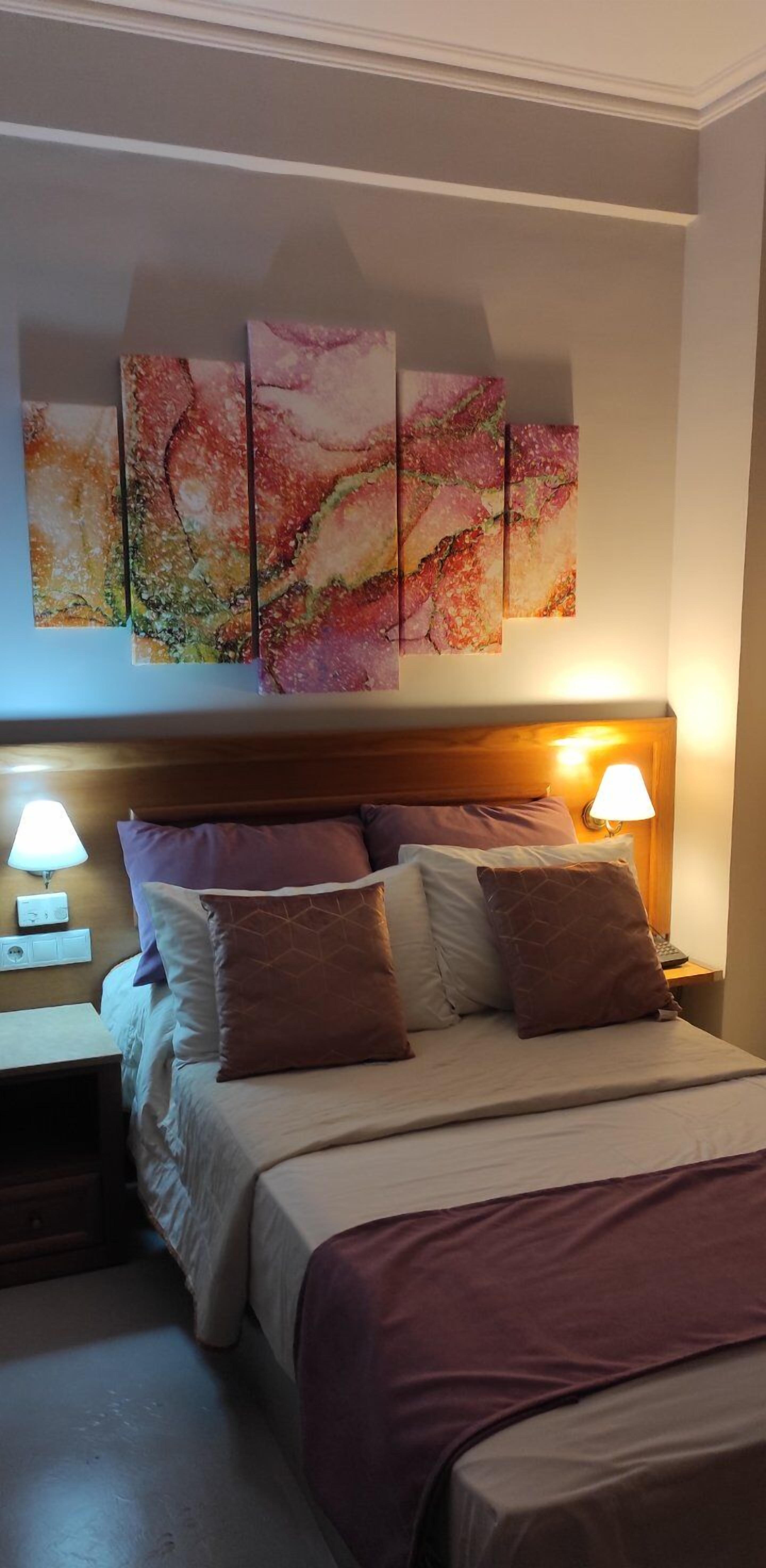 Single Room, Balcony, City View