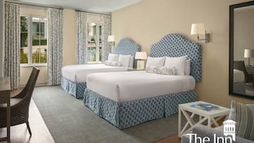 Caja de seguridad en la habitación y escritorio