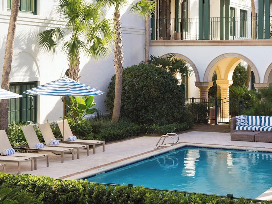 Outdoor pool, pool loungers