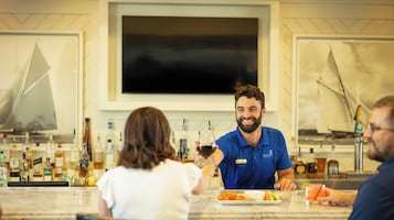 Bar (en la propiedad)