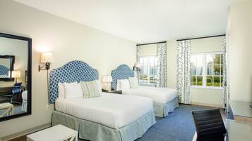 Zimmersafe, Schreibtisch, laptopgeeigneter Arbeitsplatz