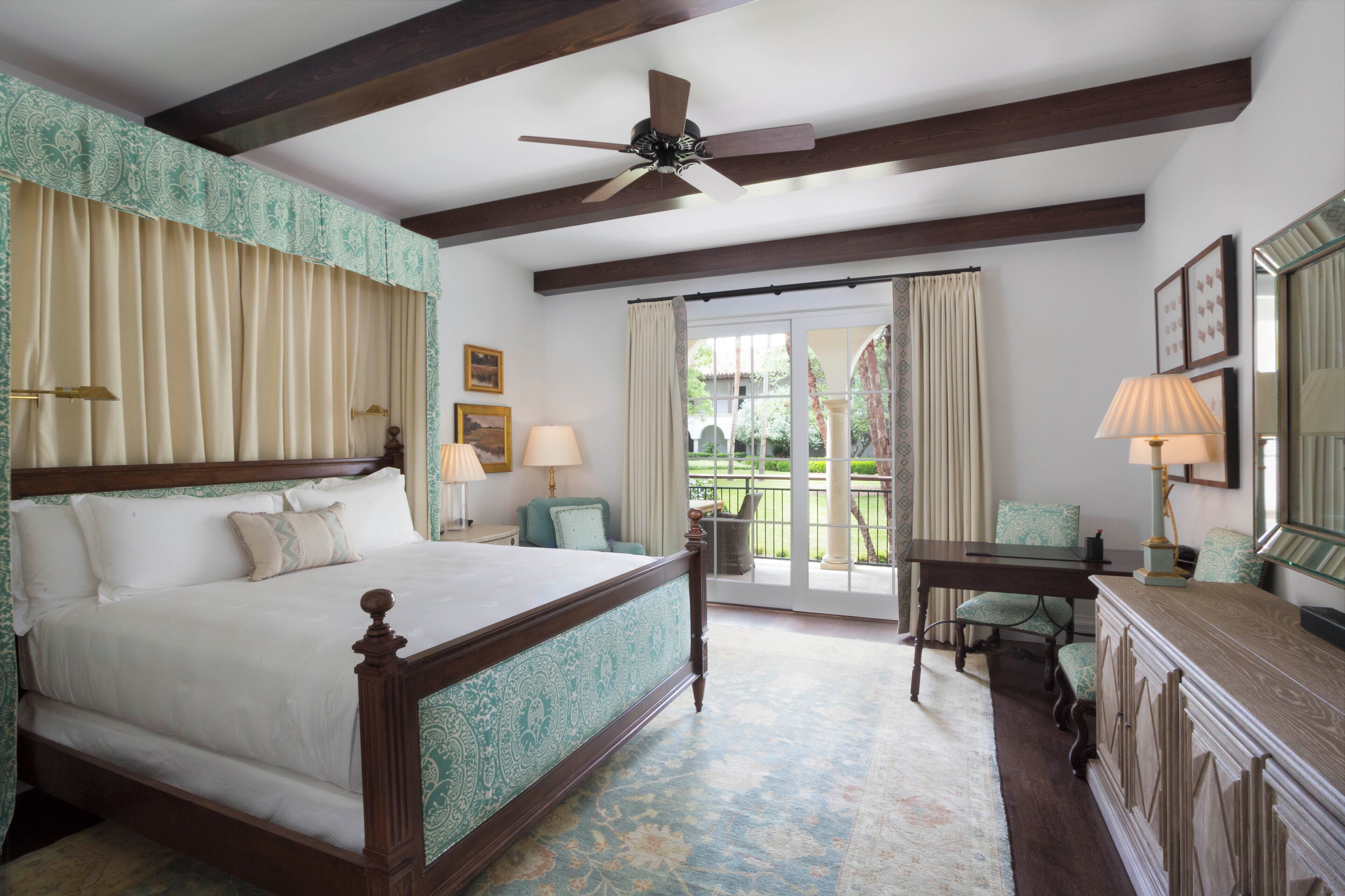 Room, 1 King Bed (Cloister - Main Building, Garden Wing) | In-room safe, desk, laptop workspace, blackout drapes