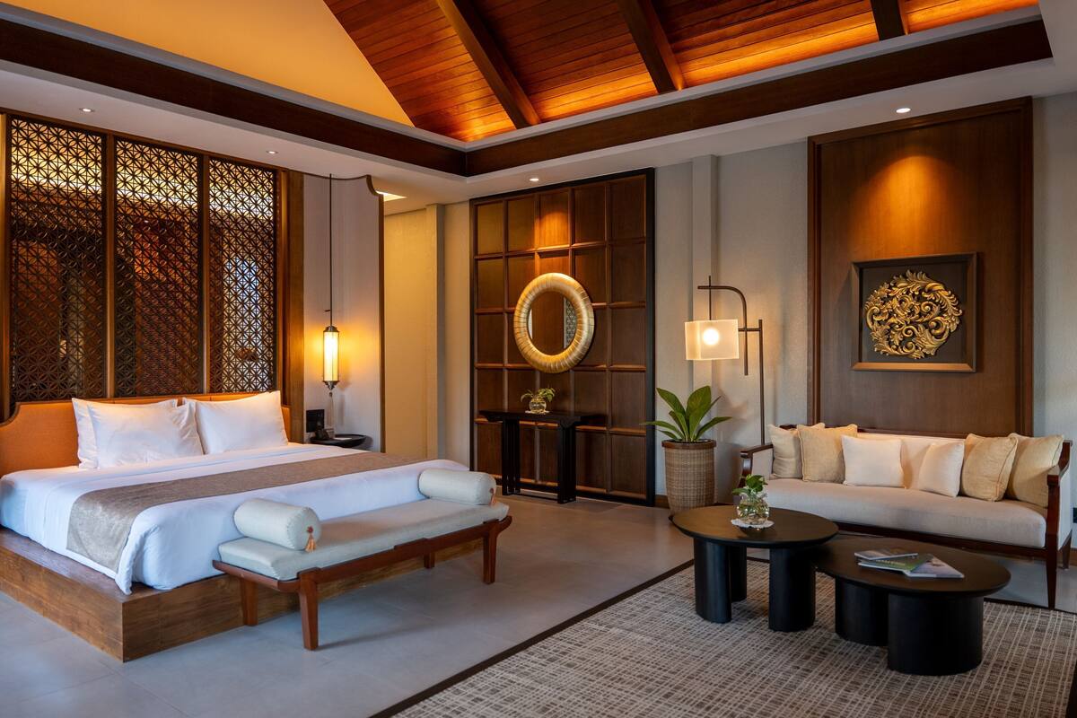 Exclusive Modern Pool Villa