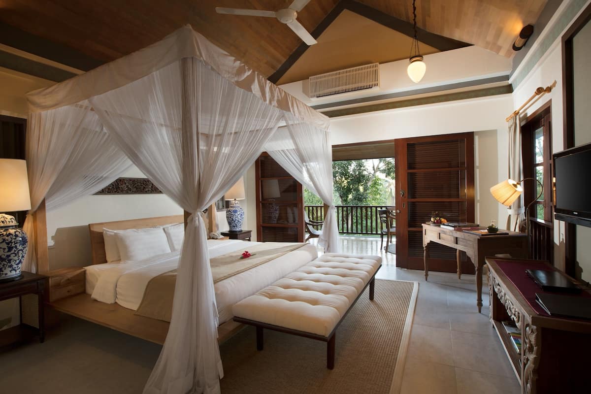 Duplex Classic | Premium bedding, minibar, in-room safe, individually decorated