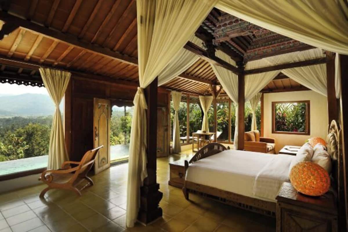 Premium bedding, minibar, in-room safe, individually decorated