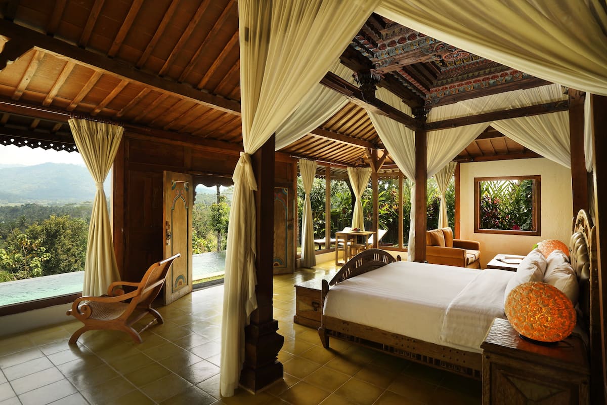 Executive Pool Villa