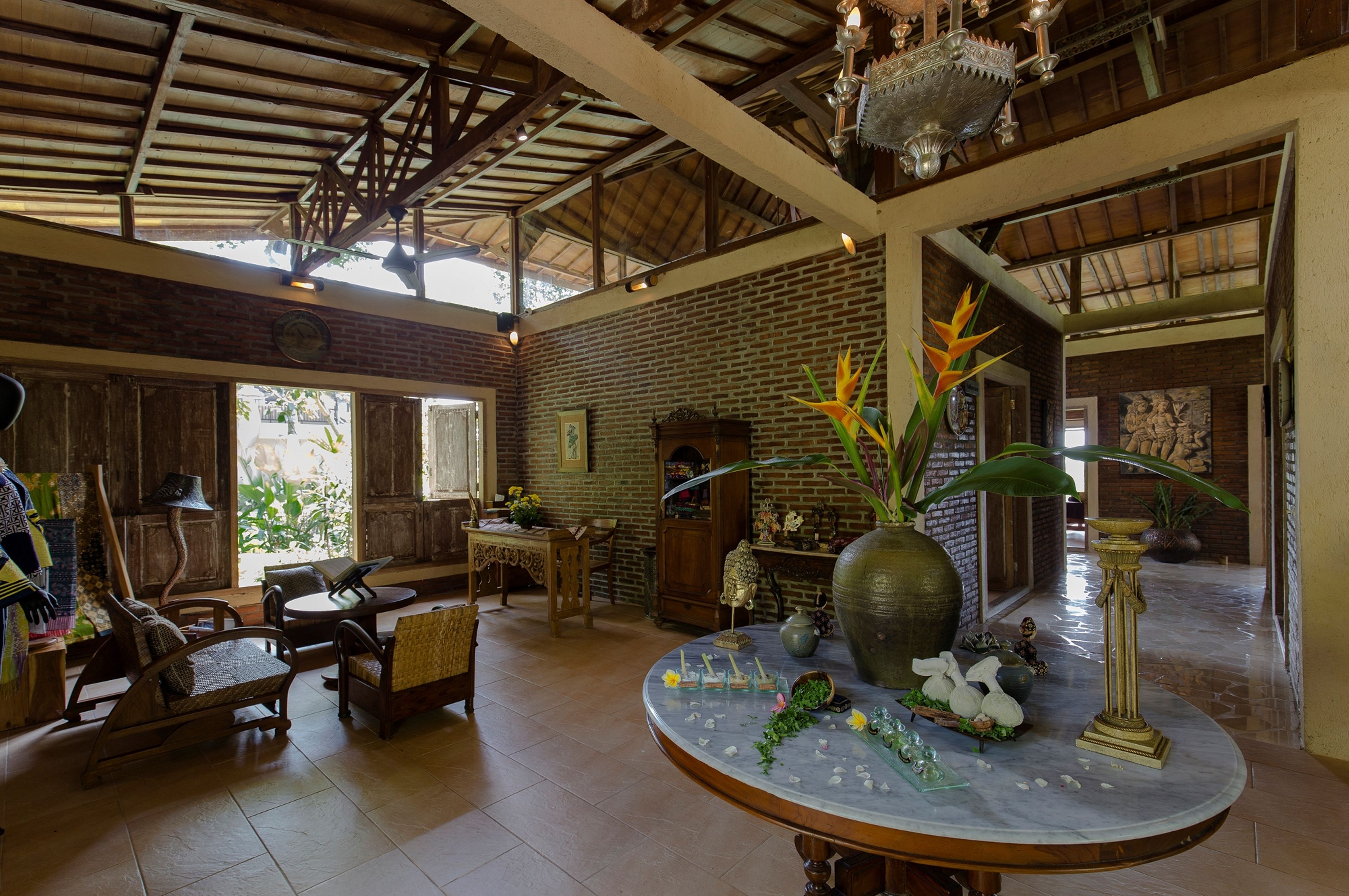 couples treatment room(s), body treatments, hot stone massages