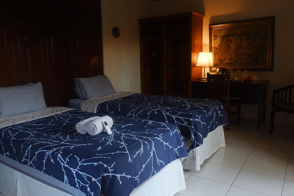 Décoration personnalisée, ameublement personnalisé, draps fournis