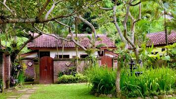 Deluxe Studio, Garden View, Garden Area | View from room