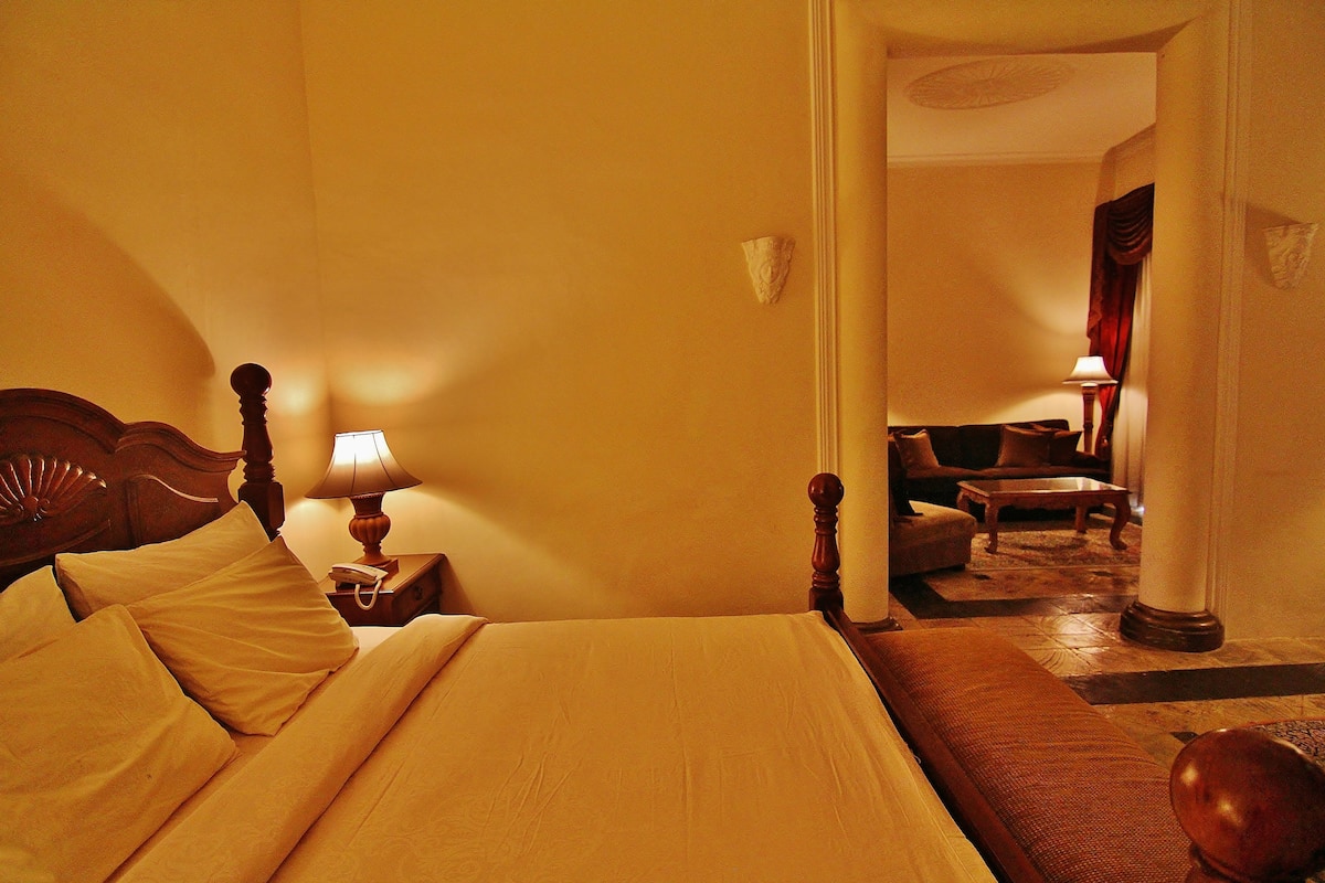 royal suite | minibar, in-room safe, rollaway beds, free wifi