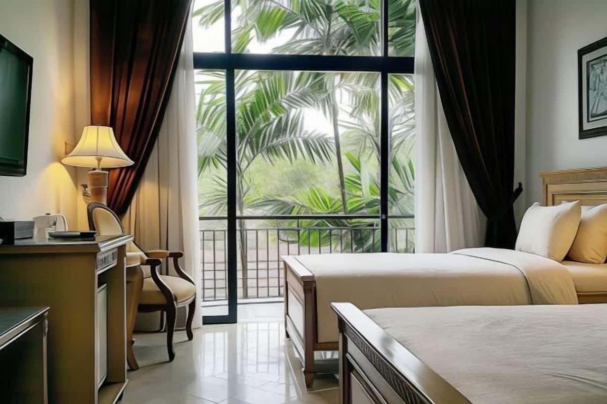 Minibar, in-room safe, rollaway beds, free WiFi