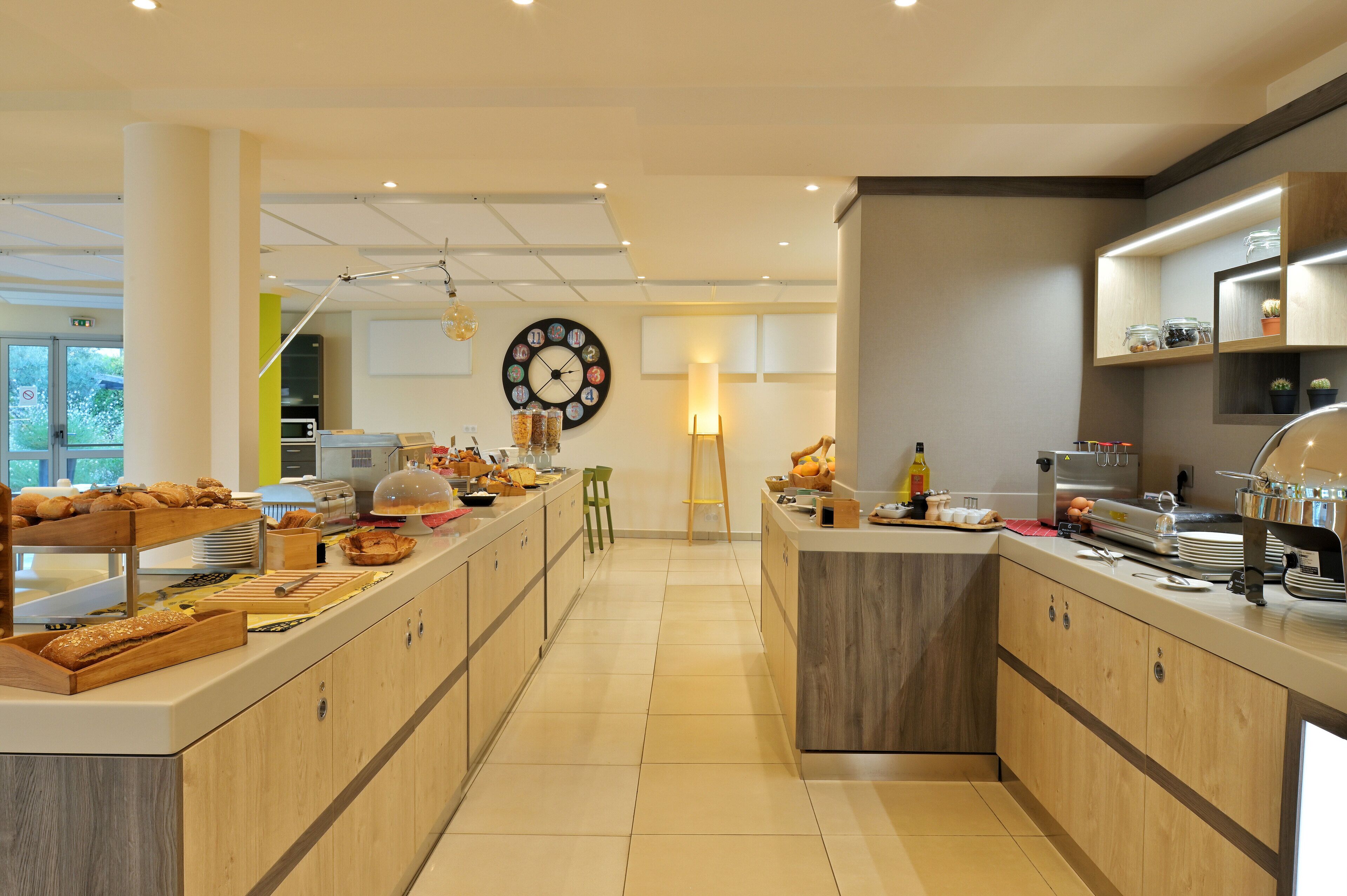 daily buffet breakfast (eur 23 per person)