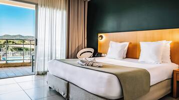 Minibar, coffres-forts dans les chambres, bureau, chambres insonorisées