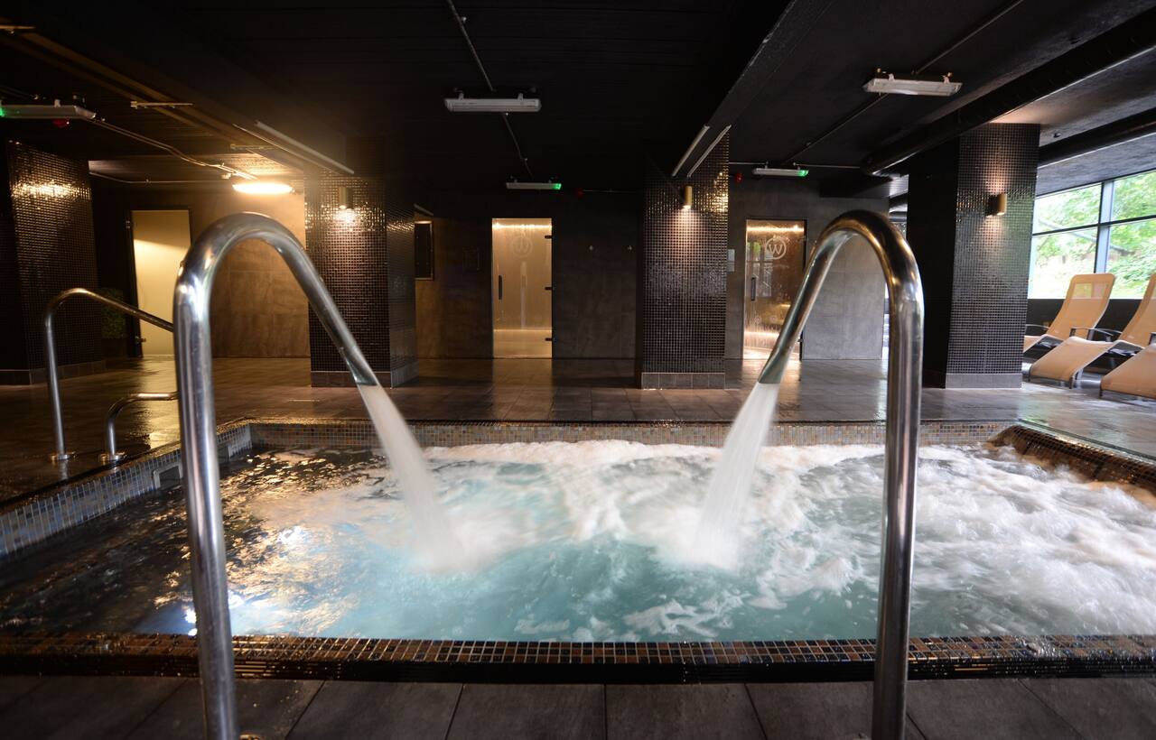Waterside Hotel & Leisure Club