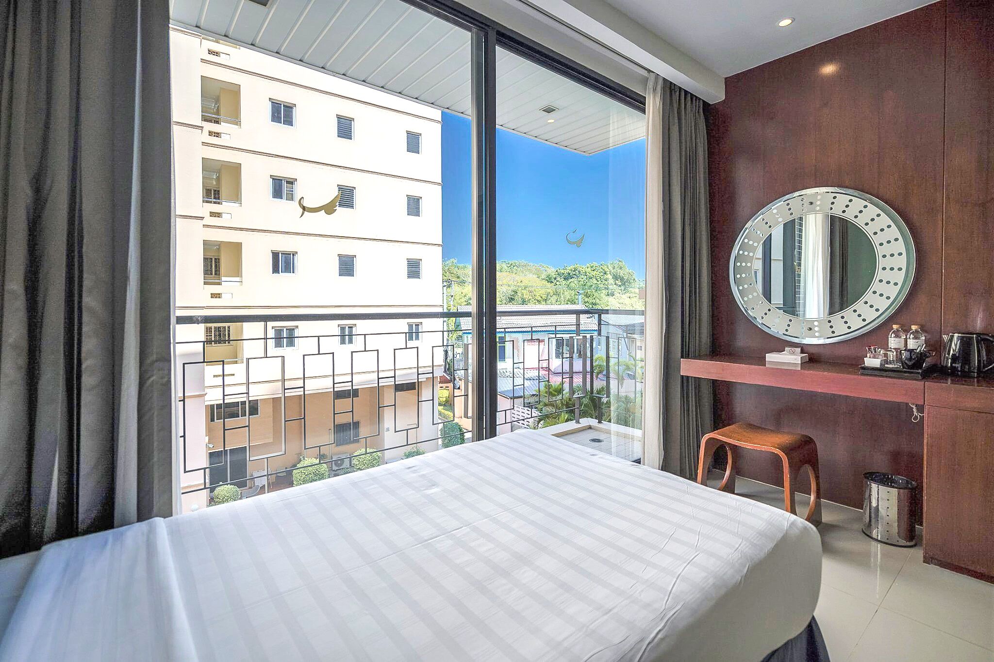 ロング ビーチ ガーデン ホテル アンド パビリオンズ Expedia提供写真