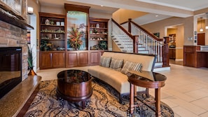 Lobby - Best Western Plus Easton Inn & Suites (Easton)