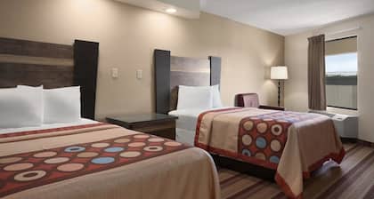 Super 8 by Wyndham Rahway/Newark