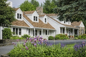 Exterior - The Manchester View (Manchester Center)