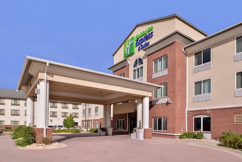 Holiday Inn Express & Suites Emporia Northwest by IHG