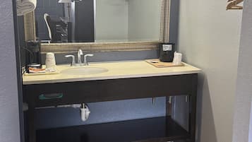Standard Room, 2 Double Beds