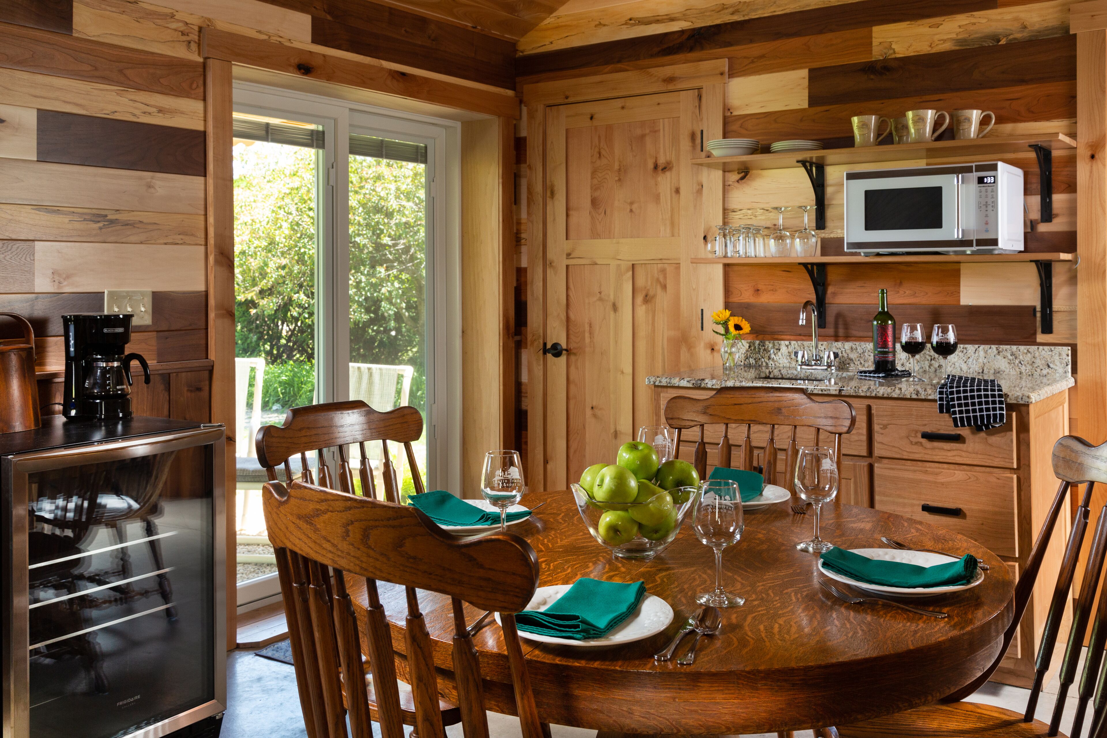 Deluxe Cabin | Private kitchen | Full-sized fridge, microwave, coffee/tea maker, paper towels