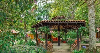 Hotel de Montaña Suria