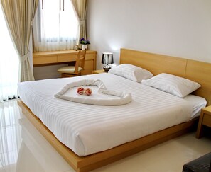 Apartment, 1 Double Bed | Hypo-allergenic bedding, in-room safe, bed sheets - Diana Garden Resort & Lodge (Pattaya)