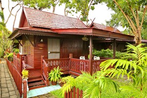 Bungalow (Thai House) | Hypo-allergenic bedding, in-room safe, bed sheets - Diana Garden Resort & Lodge (Pattaya)