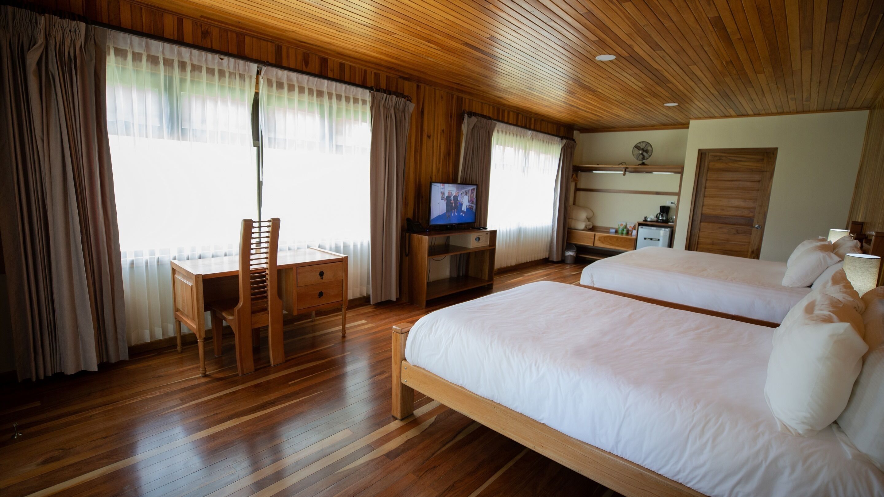 Minibar, in-room safe, desk, laptop workspace