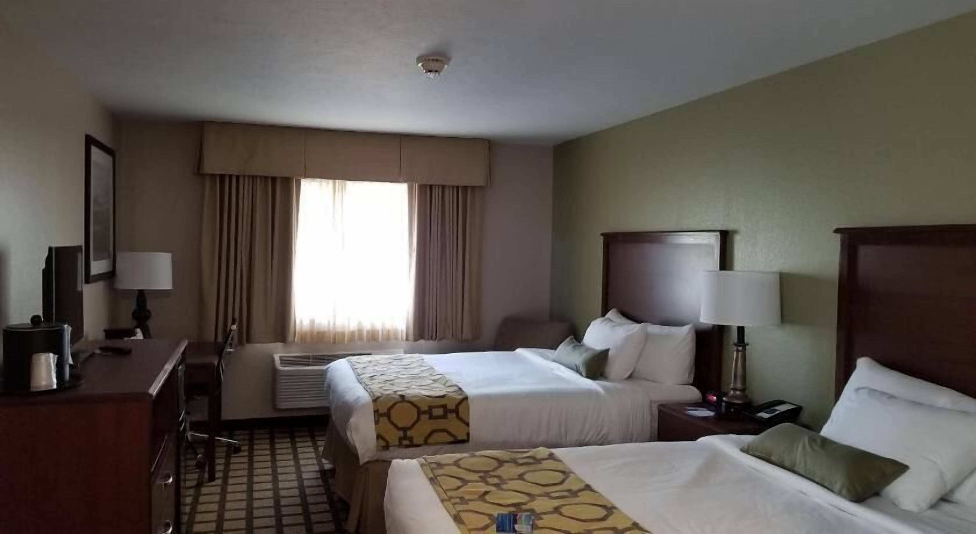 Desk, iron/ironing board, free cots/infant beds, free WiFi