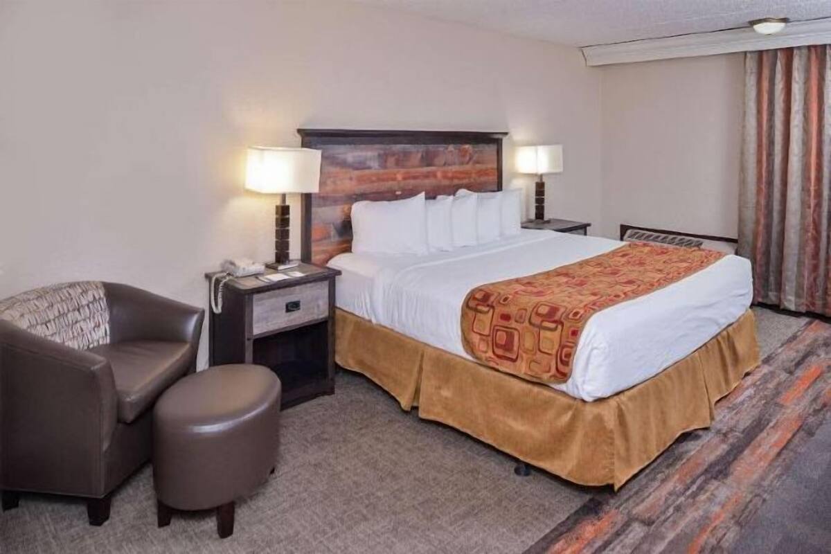 Surmatelas, coffres-forts dans les chambres, bureau