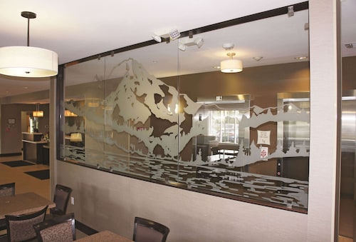 La Quinta Inn & Suites by Wyndham Bellingham