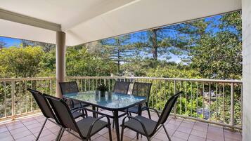 Apartemen, 3 kamar tidur | Teras/patio