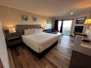 In-room safe, individually decorated, individually furnished - Inn at the Shore (Seaside)