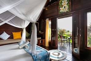 Ocean View Bungalow | 1 bedroom, minibar, in-room safe, individually furnished - Poh Manis Lembongan (Lembongan Island)