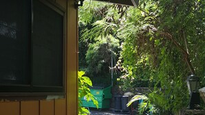 Property grounds - Hostel City Maui - 1 (Wailuku)