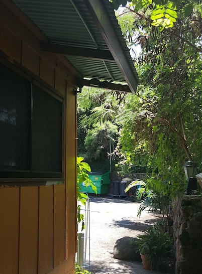 Hostel City Maui - 1