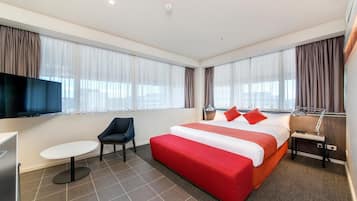 Roupas de cama premium, cortinas blackout, ferros/tábuas de passar roupa